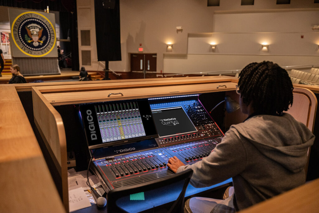 eMoss Center’s new DiGiCo Quantum225 console (photo credit: Alexandra Morra/DCCS)
